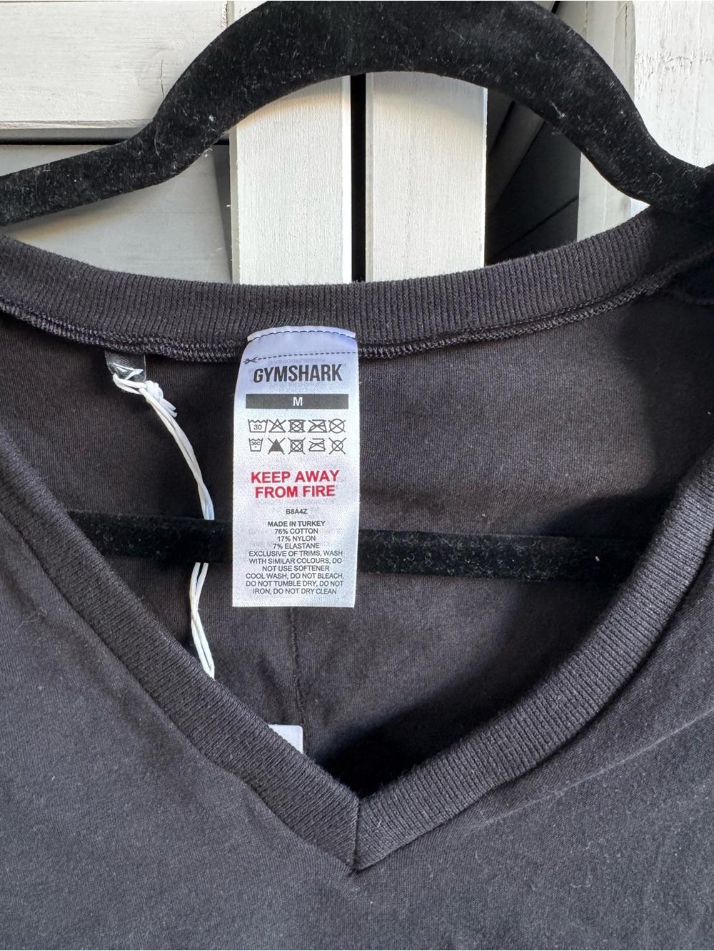 Gym Shark Cropped V-Neck Long Sleeve Top - Black SOLD OUT ONLINE - Picture 4 of 6